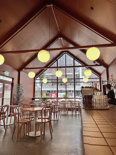 August Eatery