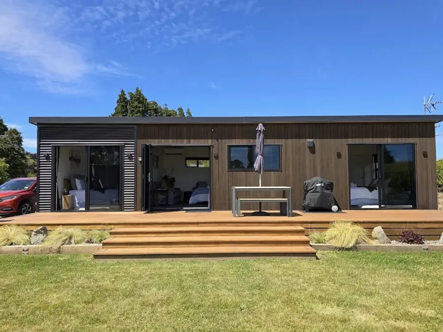 Stratford Accommodation: Peachy and Peaceful On Pembroke