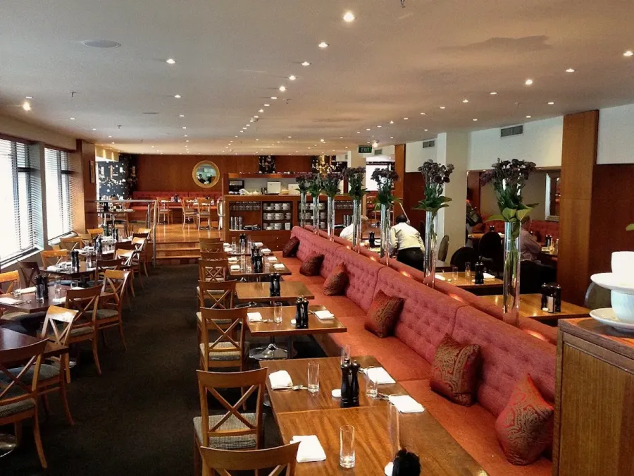 Eight Restaurant at Cordis, Auckland