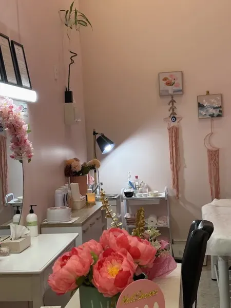Kushal Beauty Studio 06