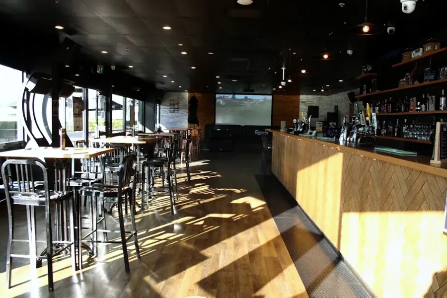 Workshop Bar