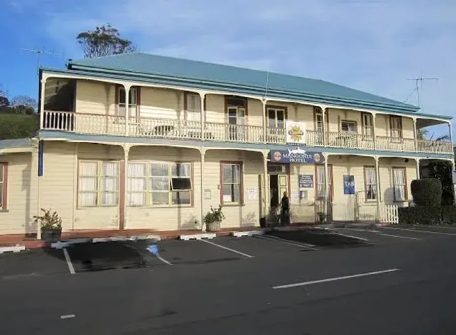 Mangonui Hotel