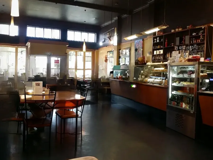 Whispers Cafe