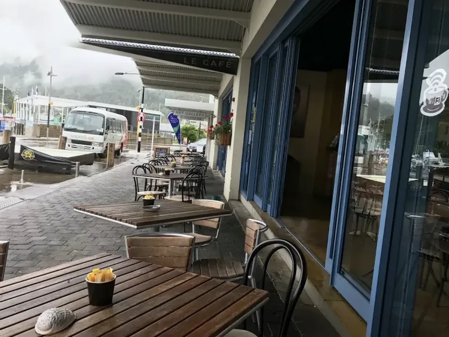 Le Café