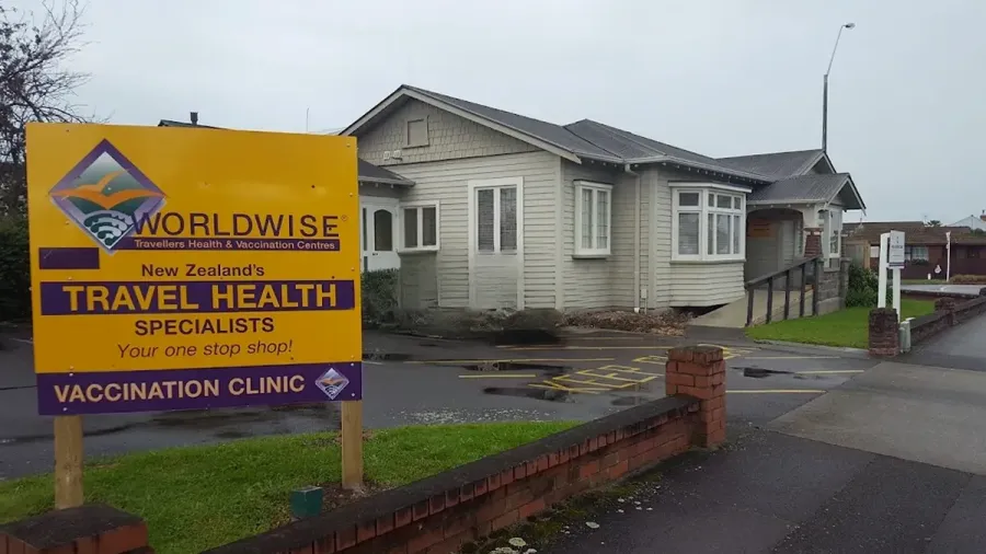 WW CLINIC ON GREY