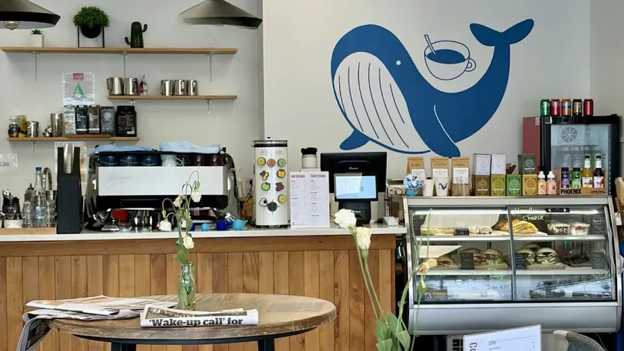 CAFE BLUE WHALE