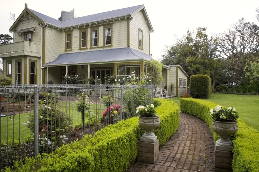 Tairoa Lodge