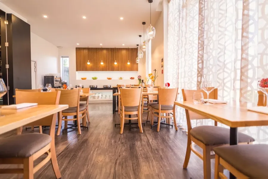Ora Bistro