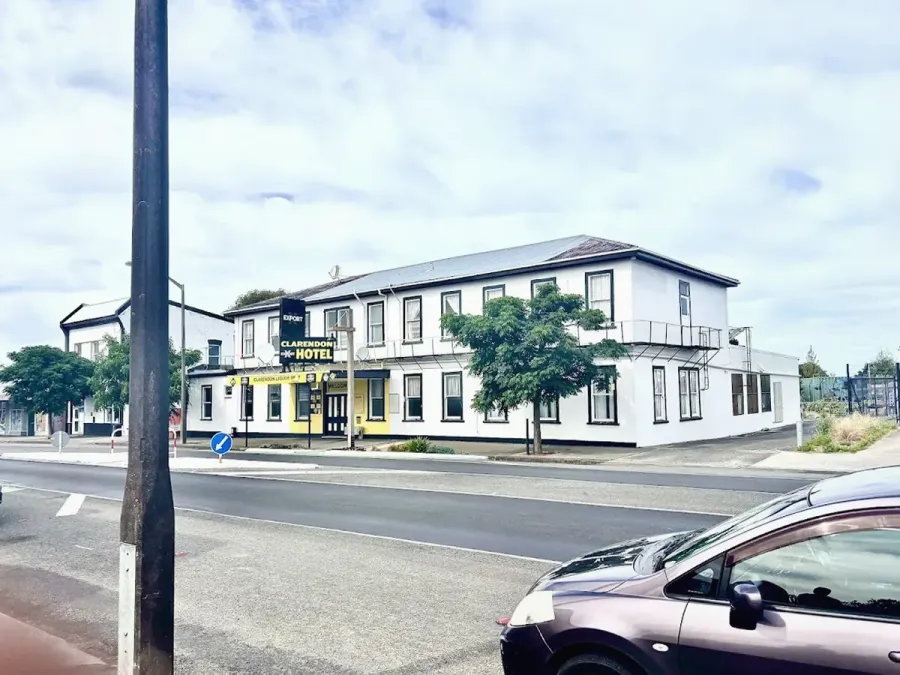 Clarendon hotel Waverley