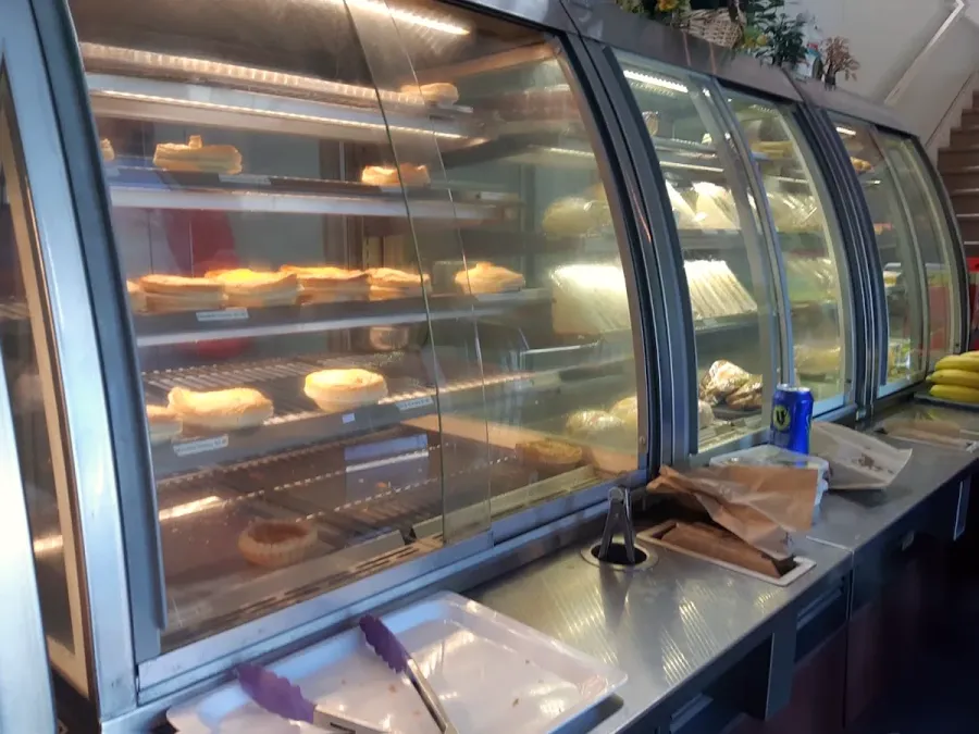Beckers Bakery And Lunch Bar
