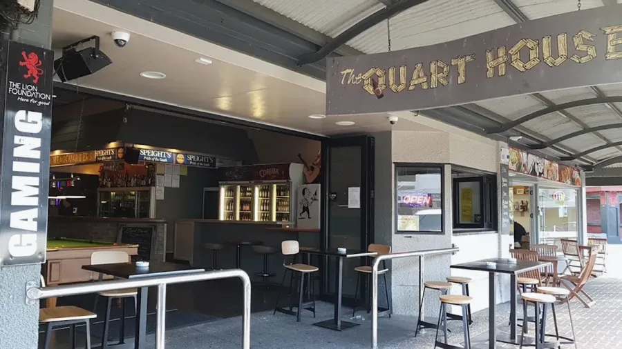 QUART HOUSE BAR