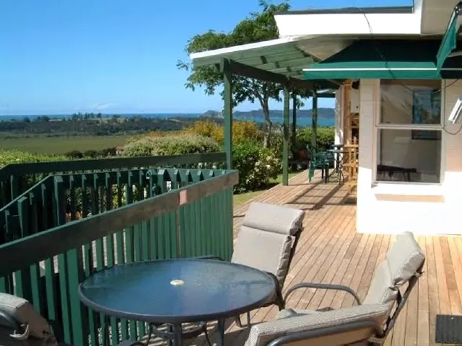 Cook's Lookout Motel