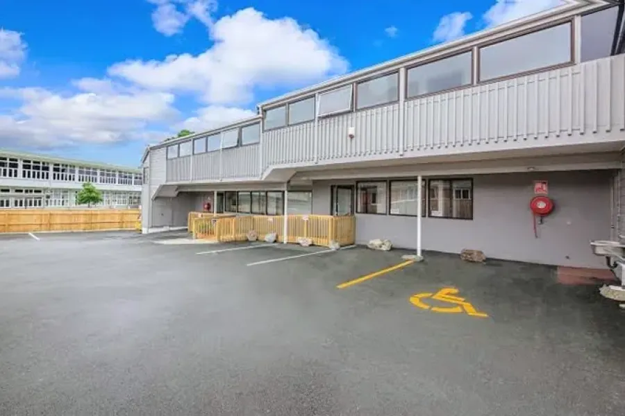 Greenlane Motel