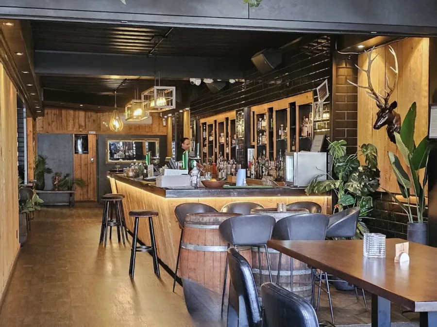 COCKTAIL LIBRARY & Dessert Bar