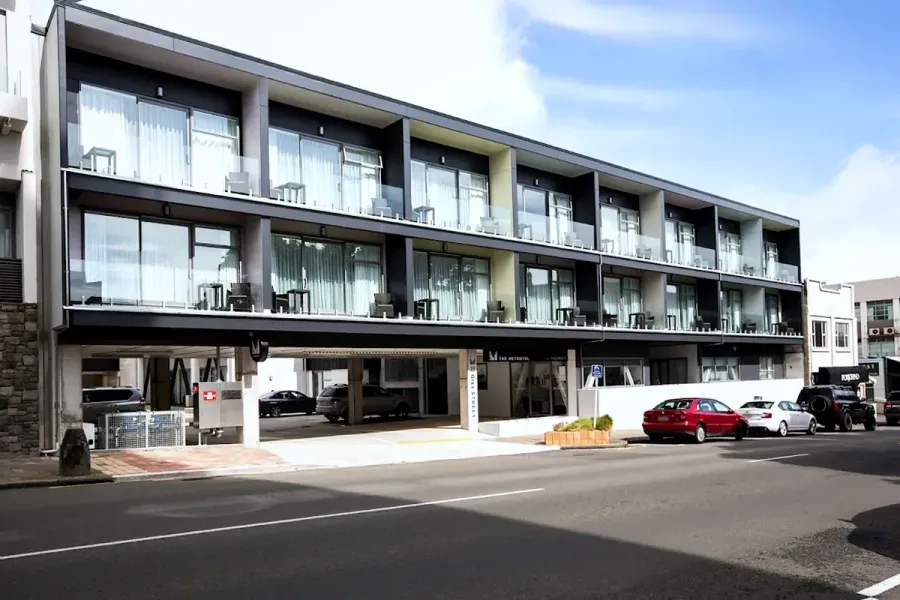 The Metrotel Motel