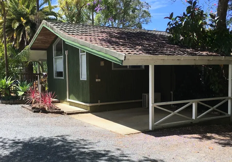 Colonial House Motel