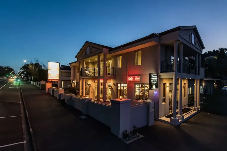 The Hotel Nelson