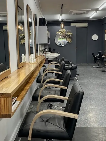 Express Cut N Colour