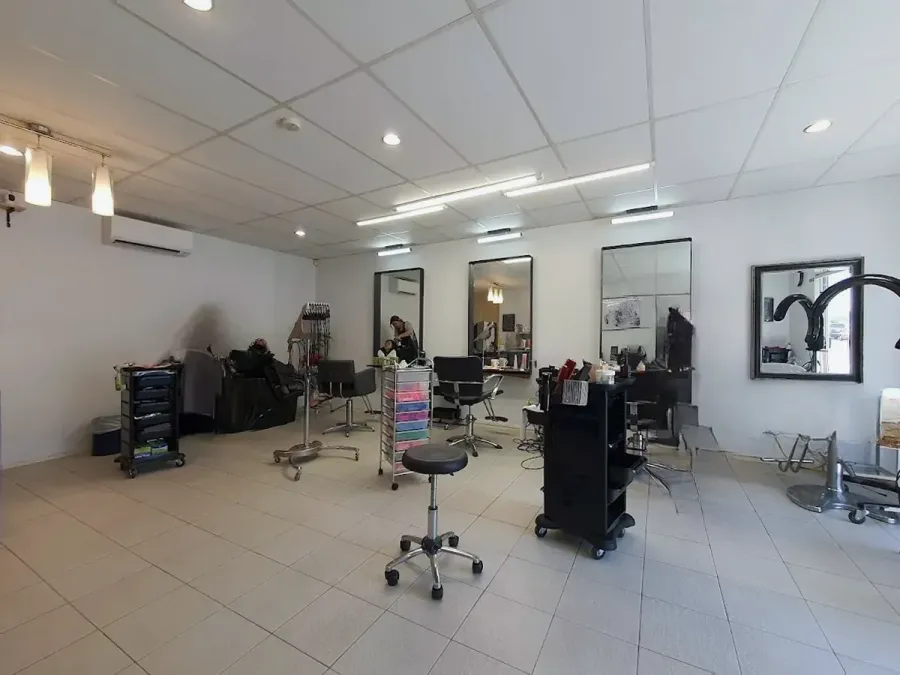 Blossom hair studio