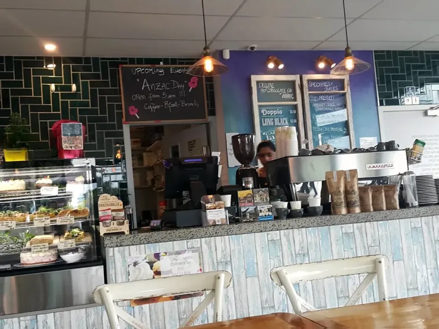 Quantum Vis - Eatery & Events