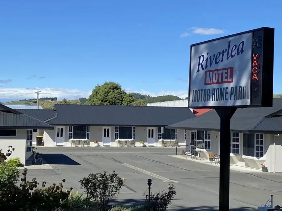 Riverlea Motel & Motorhome Park