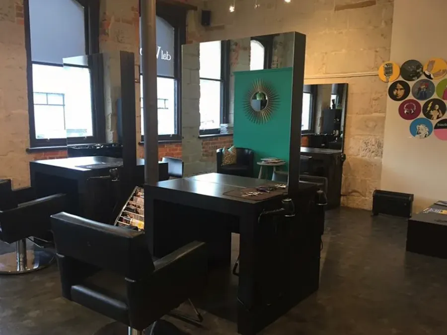 dal Vivo Hair Studio