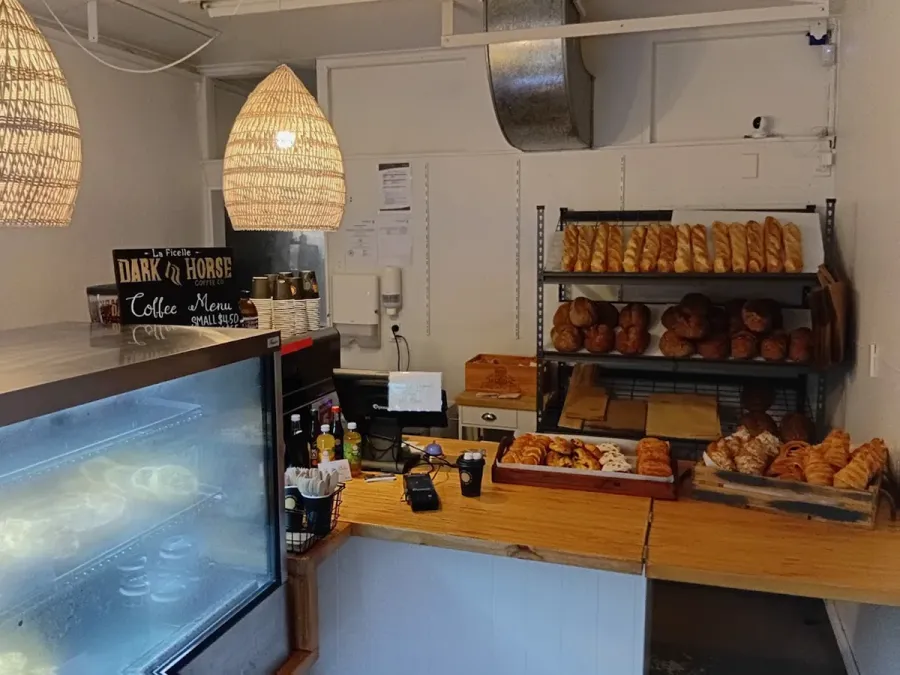 La Ficelle Bakery