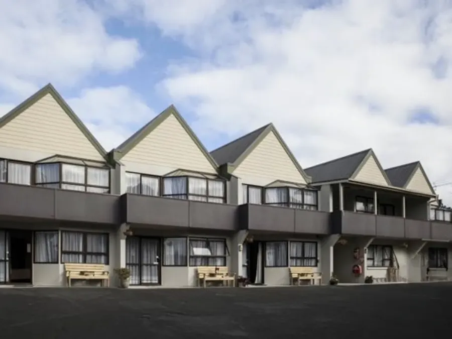 Pembrooke Motor Lodge