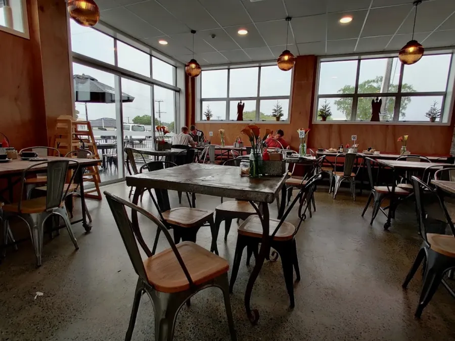 Fat Kiwi Cafe