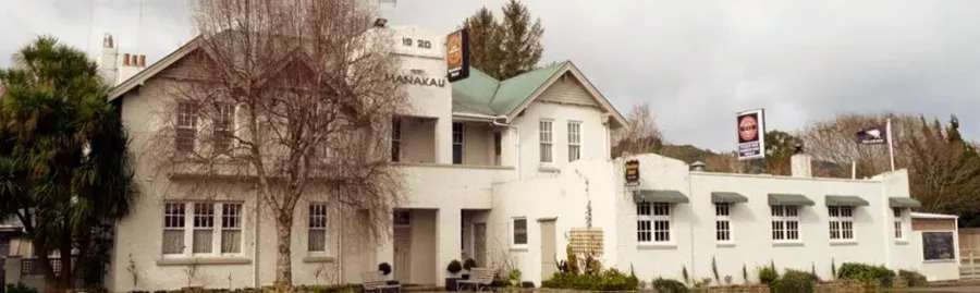 Manakau Hotel 1920