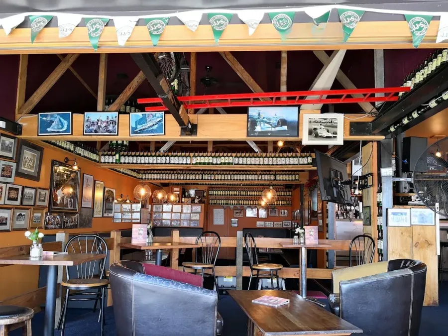 The Redoubt Bar & Eatery Te Awamutu