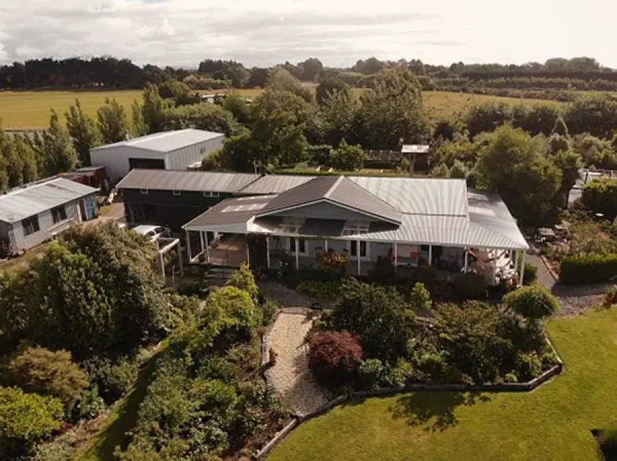 Folster Gardens B & B