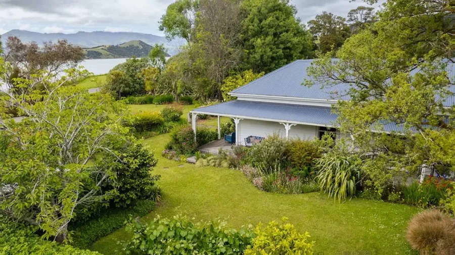 Halfmoon Cottage