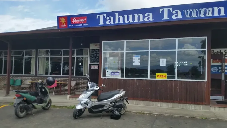 Tahuna Tavern
