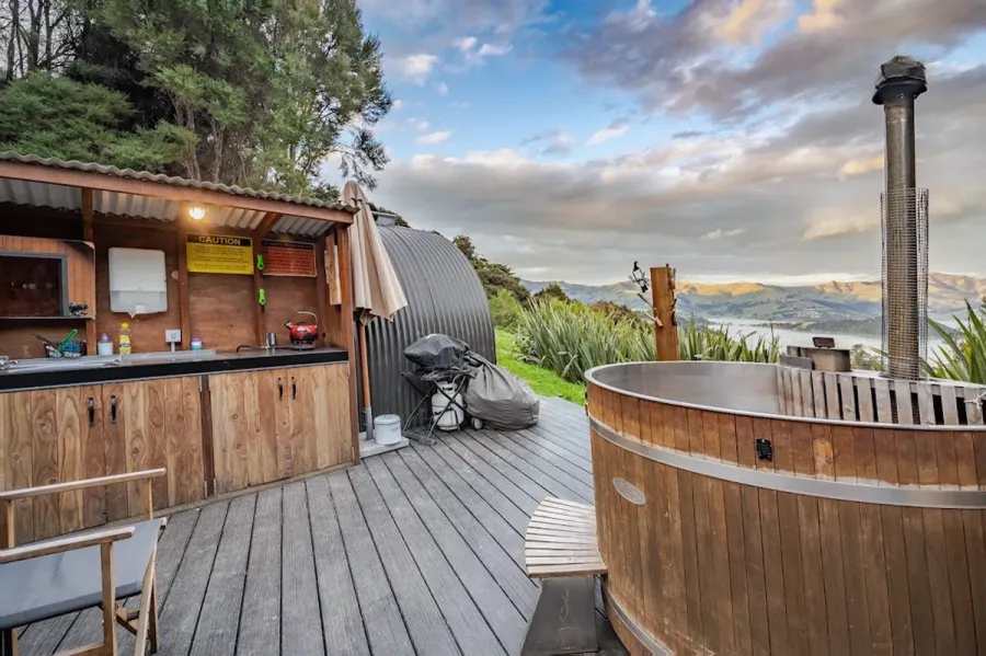 Te Wepu Pods Akaroa