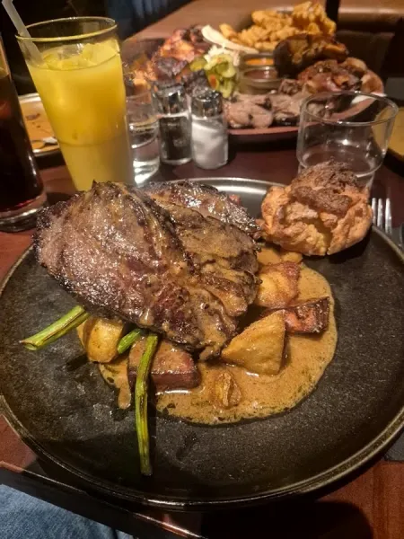 Full Monty’s Rolleston