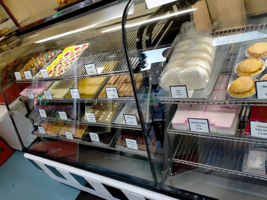 Naenae Hot Bread Shop