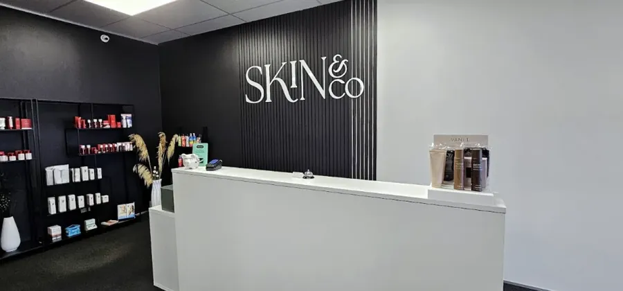 Skin & Co.