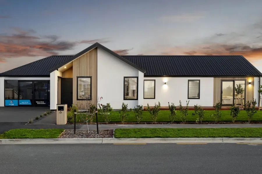 Latitude Homes - Lincoln Showhome