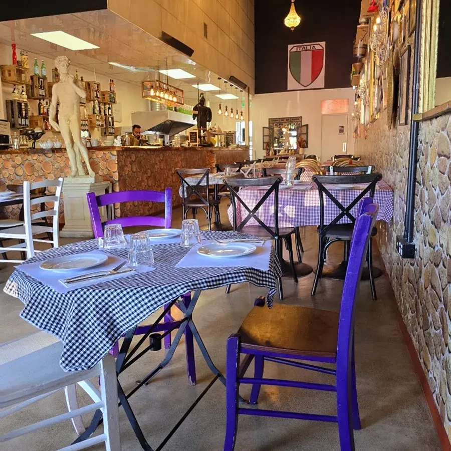 Ratana Italian Restaurant and Pizzeria