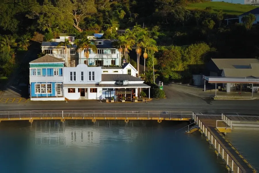 Mangonui Waterfront Apartments boutique hotel