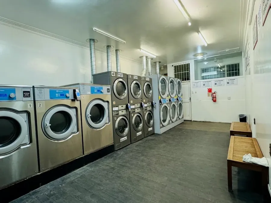 Laundromat on De Lautour