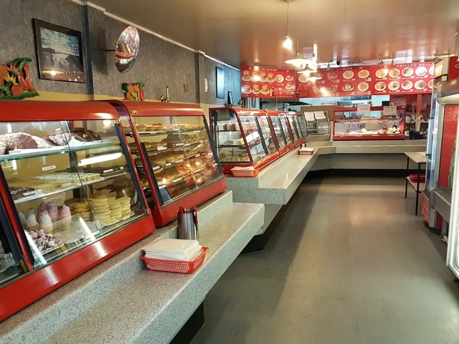 Ronnies Cafe & Bakery