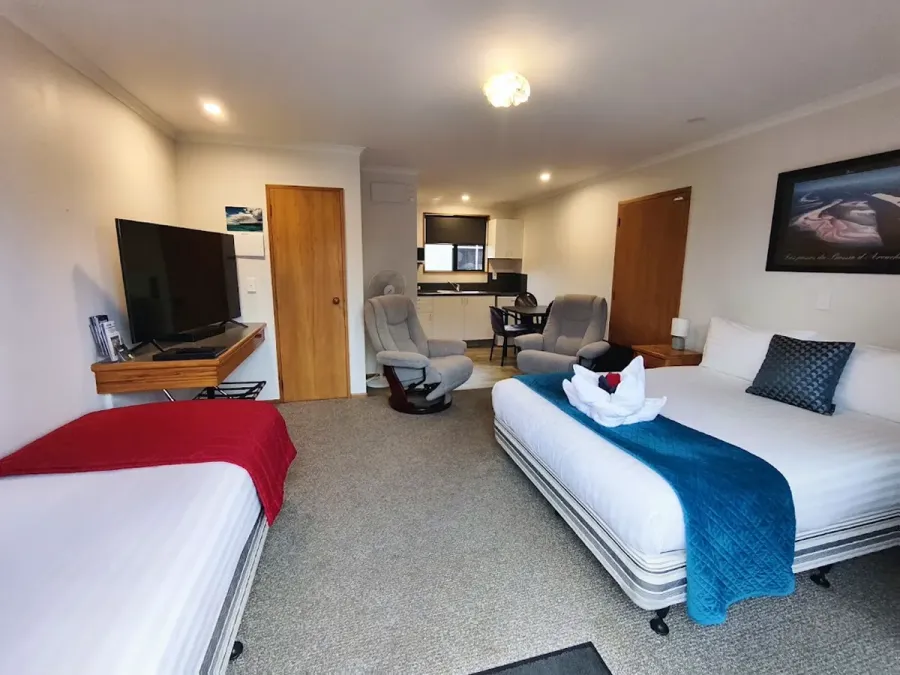 Baywatch Motor Lodge