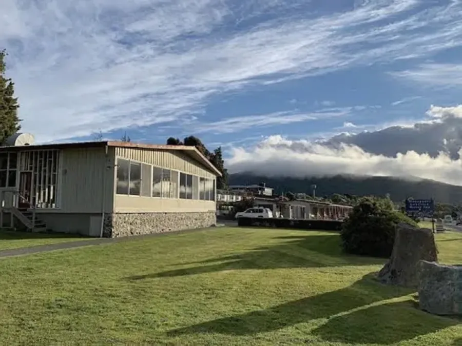 Te Anau Manapouri Lake Hotel