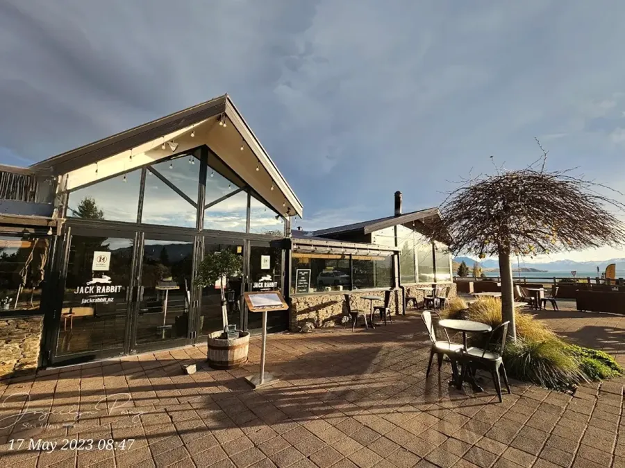Jack Rabbit Café & Bar