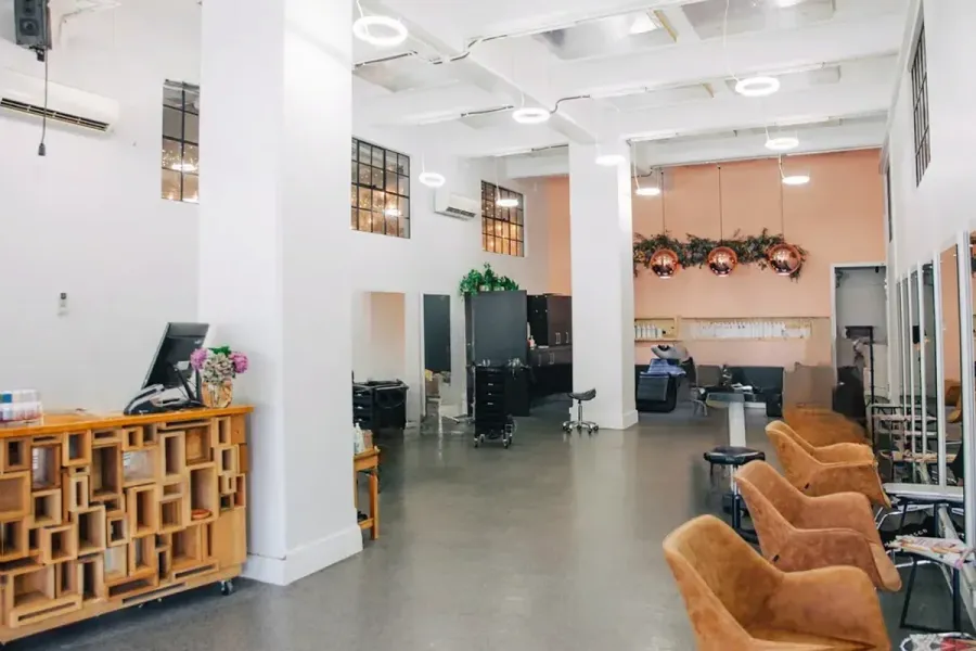 Mane Salon