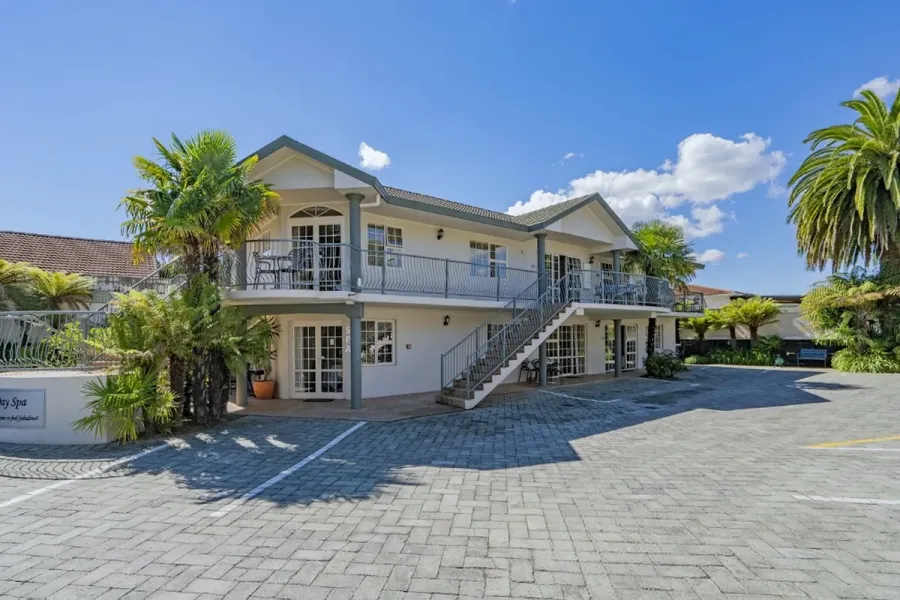 Silver Fern Rotorua Suites & Spa