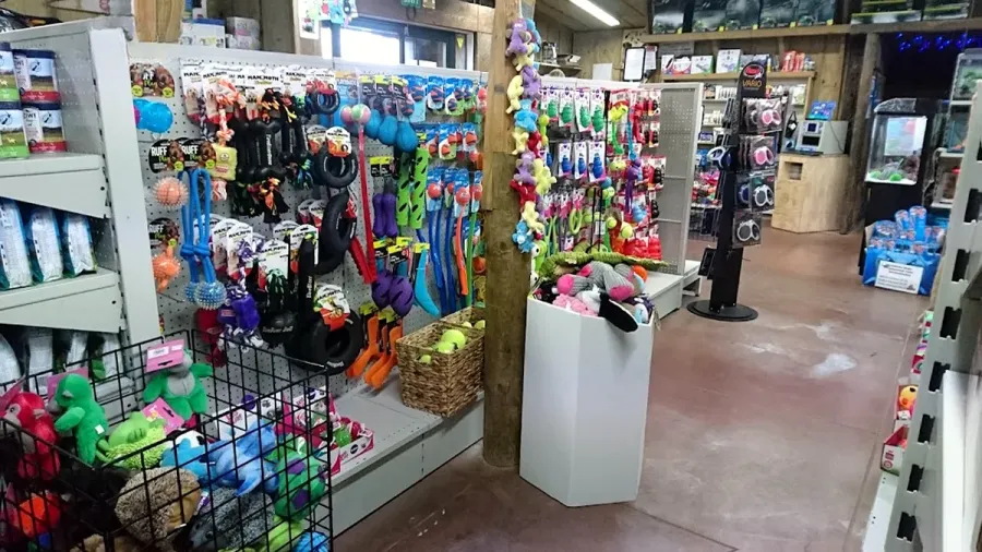 Bird Barn Pet Store