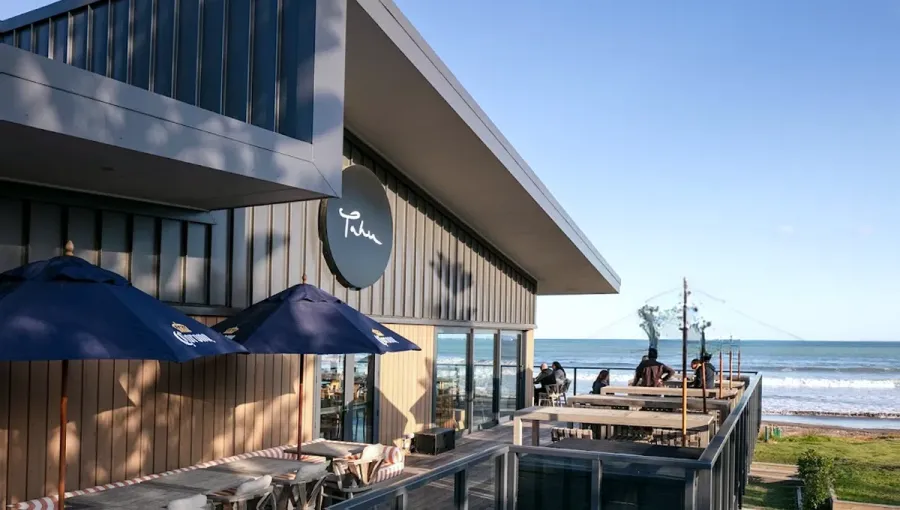 Tahu Restaurant and Bar